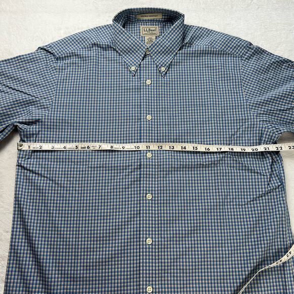 L.L. Bean Men's size Medium blue Plaid Button Down Shirt - Picture 6 of 9
